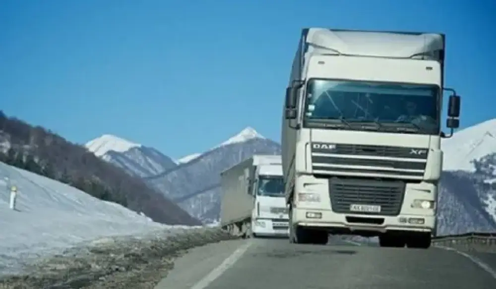 Լարսով տրանսպորտի տեղաշարժը մինչև դեկտեմբերի 18-ը ներառյալ կիրականացվի մասնակի սահմանափակումներով