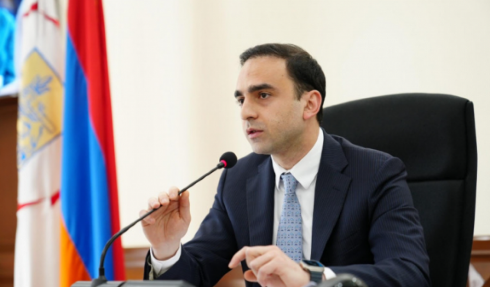 Տիգրան Ավինյանի ավիատոմսի հետ կապված՝ քաղաքապետարանում պաշտոնանկություն է եղել. «Փաստ»