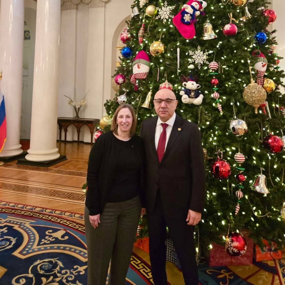 Գուրգեն Արսենյանը հանդիպել է ՌԴ-ում ԱՄՆ դեսպան Լին Թրեյսիի հետ