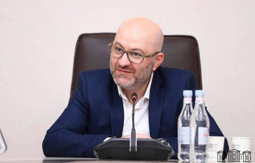 ՔՊ-ական պատգամավորը վայր է դնում մանդատը