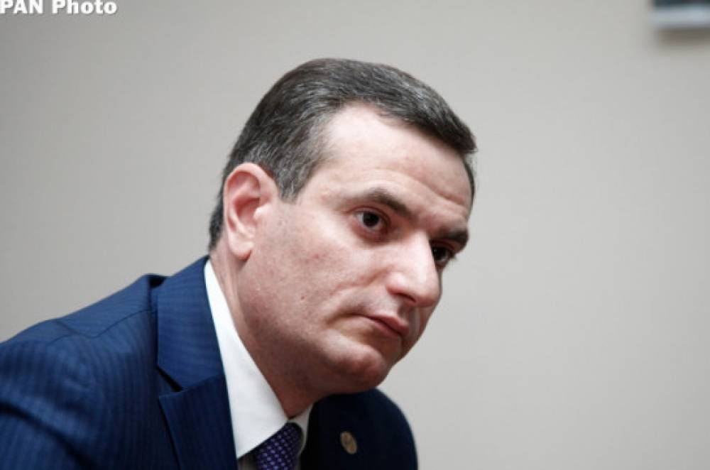 «Ստրուկների խուլ ապստամբությունը դավաճանների խմբակի դեմ շարունակվելու է». Արտակ Զաքարյան