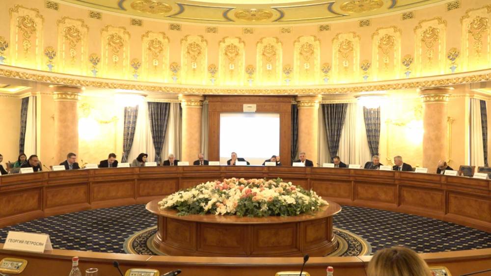 «Ռուսաստանն ու Հայաստանը, ինչ-որ առումով, նույնիսկ ճգնաժամային հարաբերությունների մեջ են». հայ-ռուսական համաժողով՝ Երևանում