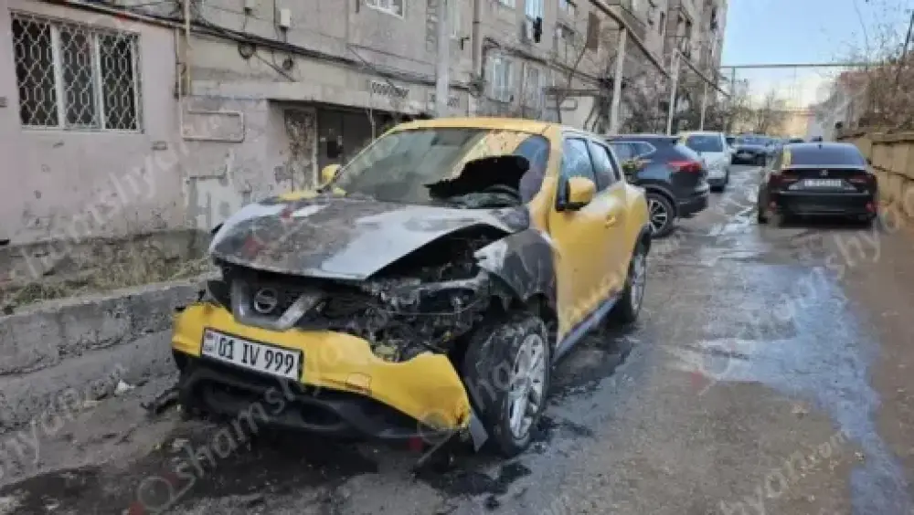 Երևանում հրկիզել են ՊՆ ռազմական ոստիկանության բաժիններից մեկի պետի «Nissan Juke»-ը