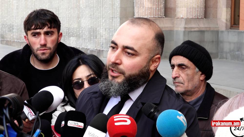 Մի ընդհատեք ինձ. լռեք, որ խոսում եմ. Փաշինյանի խորհրդականը գոռաց անհետ կորածների ծնողների վրա