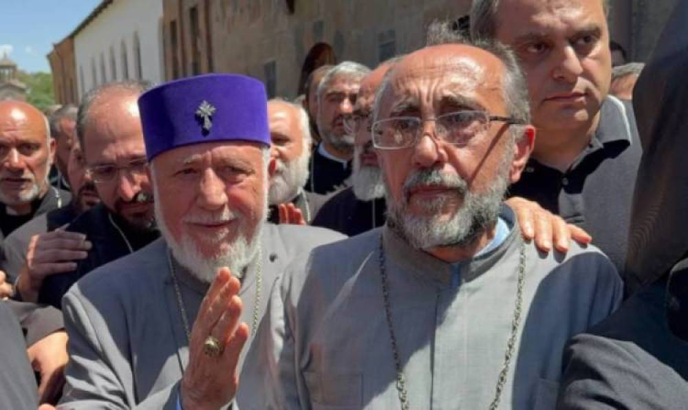 Սրբազանին անակնկալներ են սպասվում․ «Հրապարակ»