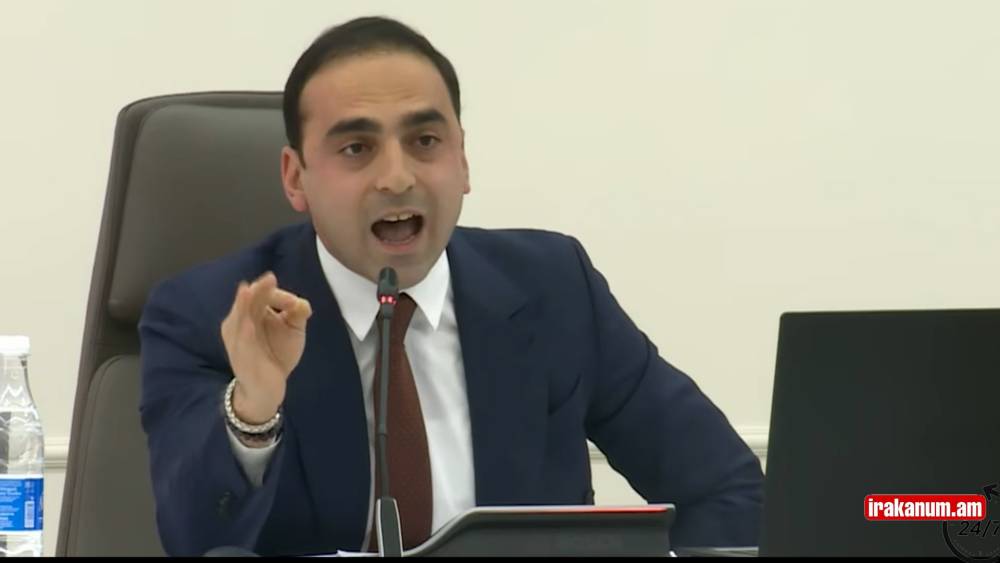 Հեսա ձեր լոճվածքը կնեղացնենք. Ավինյանը լկտի բառապաշարով գոռգոռաց ավագանիների վրա