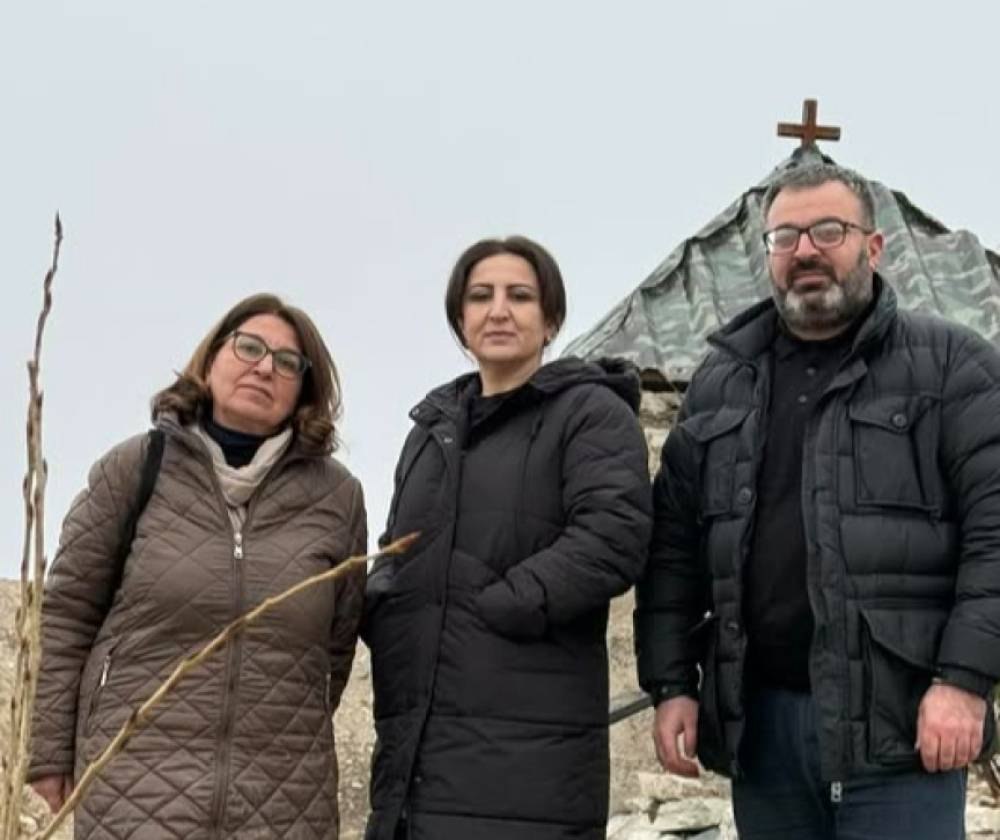 «Զինվորն անսասան կանգնած է սահմանին»․ «Հայաստան» խմբակցության պատգամավորները մարտական հենակետերում էին