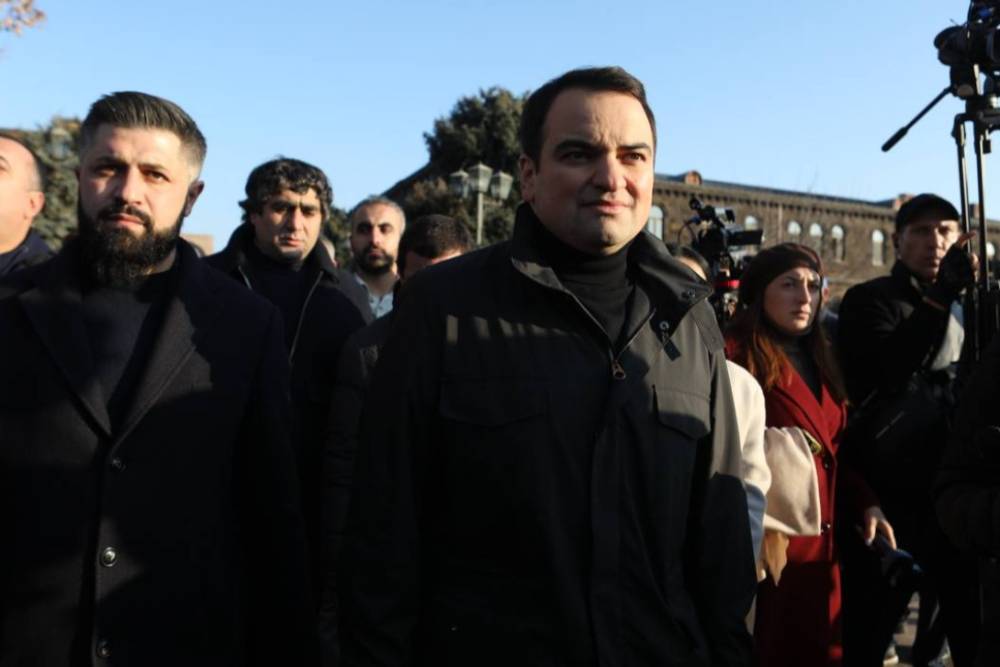 Շատերին ճանաչում եմ, կարող եմ վստահ ասել՝ նրանց կարծիքը Նիկոլ Փաշինյանի մասին շատ ավելի ոչ դրական է, քան՝ շատ ընդդիմադիրներինը. Նարեկ Կարապետյանը՝ «տիրադավ» անունը ստացած եպիսկոպոսների մասին 