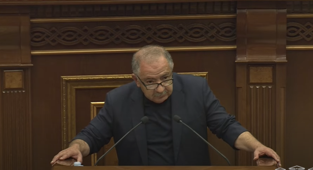 «Հայաստան» խմբակցության պատգամավոր Աղվան Վարդանյանը, որդին, կինը և դուստրը հրավիրվել են ՀՀ գլխավոր դատախազություն