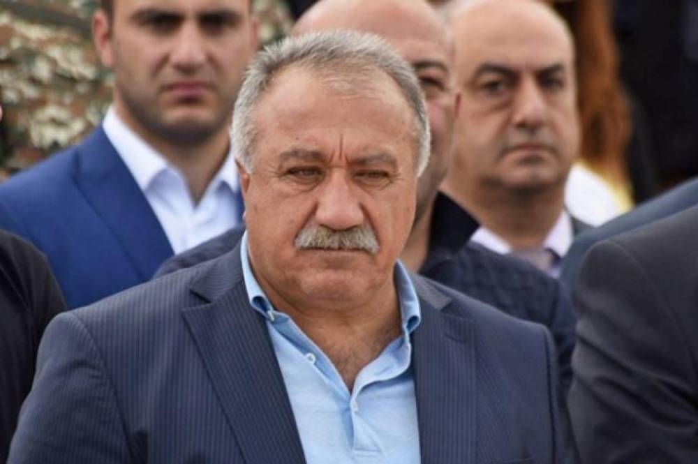 «Մանդատ նե տակ դառագոյ»․ «Հրապարակ»