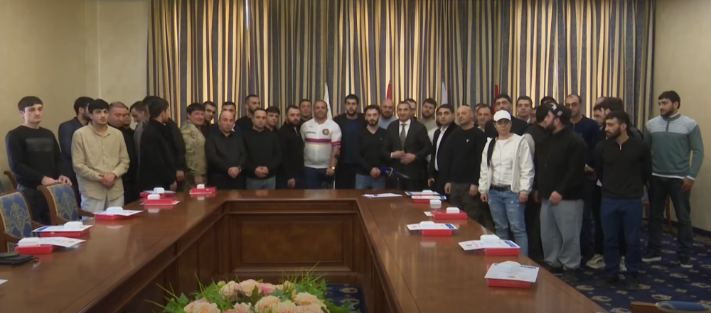 Ոչ օլիմպիական մարզաձևերի միության անունից պարգևատրեցի պшտերազմում վիրшվորում ստացած մեր եղբայրներին․ Հովհաննես Ծառուկյան (տեսանյութ)