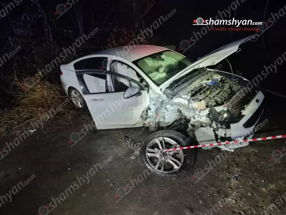 Խոշոր ավտովթար՝ Երևանում. Նուբարաշենում 48-ամյա վարորդը «BMW»-ով բախվել է բետոնե էլեկտրասյանը