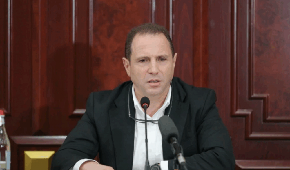 Չեմ կաշկանդելու հանրության հետ բաց խոսելու իրավունքս․ Դավիթ Տոնոյանը հայտարարություն է տարածել