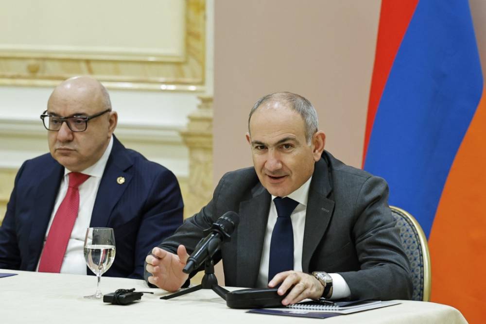 Փաշինյանը պատասխանել է Սանկտ Պետերբուրգի հայ համայնքի ներկայացուցիչների հարցերին