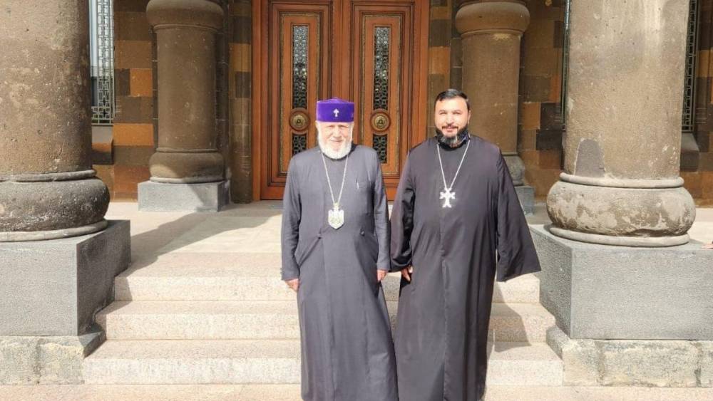 Բոլորս պետք է լինենք Մայր Աթոռ Սուրբ Էջմիածնում. Տեր Զարեհ