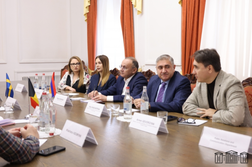 «Հայաստան» խմբակցության պատգամավորները Շվեդիայի, Նիդերլանդների, Բելգիայի դեսպանների հետ հանդիպմանը Բաքվում ապօրինաբար պահվող հայ գերիների վերադարձի հարցն են բարձրացրել