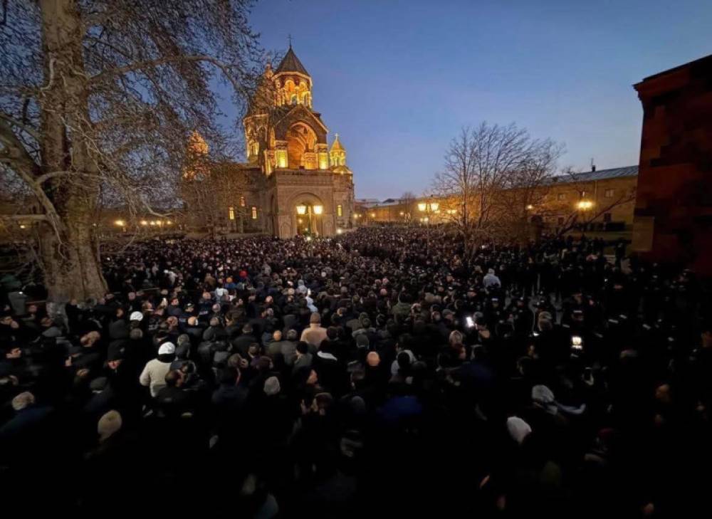 Ինչո՞ւ «զադնի դրեց» Նիկոլ Փաշինյանը․ «Փաստ»