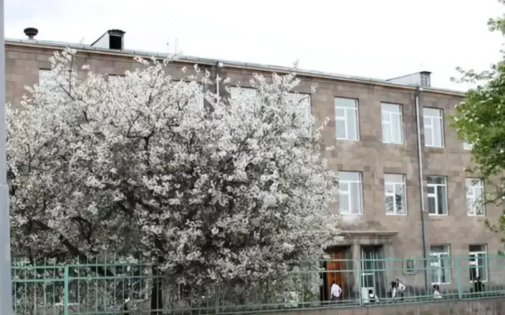 Սիսիանի թիվ 4 դպրոցից 13-ամյա աշակերտը «ձախ անրակոսկրի կոտրվածք» ախտորոշմամբ տեղափոխվել է ԲԿ