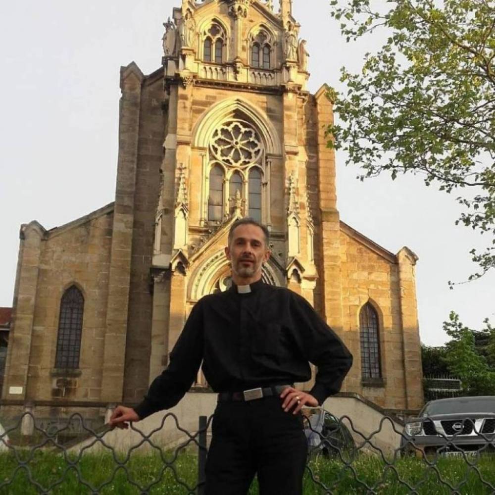 Կարգալույծ եղած սարկավագը նիկոլականներին կշտամբող գրառում է արել. «Հրապարակ»