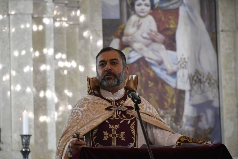 Սիրելի հավատացյալներ, իմացեք, այն ինչ մեզ համար ուշացում է, Տիրոջ համար նախապատրաստություն է. Տերը լուռ հետևում է մեզ. Տեր Մանուկ