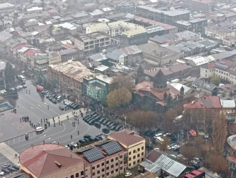 Տոտալ ձախողում Գյումրիում. «հակապատարագները»՝ կուսակցական ժողովներ. «Փաստ»