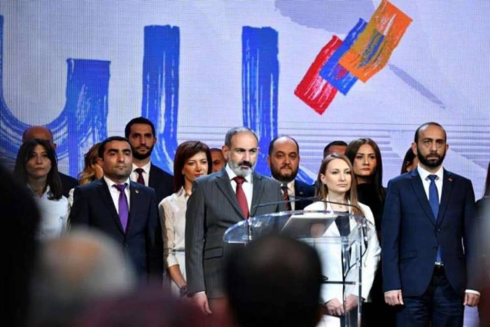 Ով՝ մնաց, ով՝ գնաց․ «Հրապարակ»