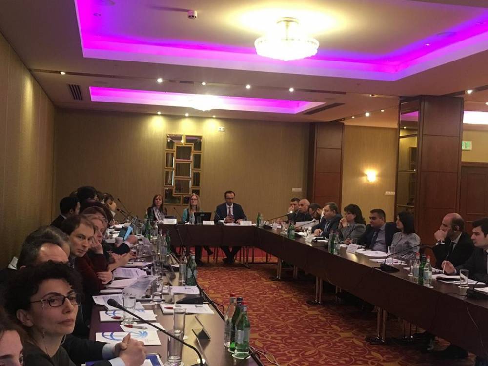 Կազմակերպել ենք շատ կարևոր կլոր սեղան-քննարկում առողջության ապահովագրության համակարգի մշակման և ներդրման համար․ նախարար