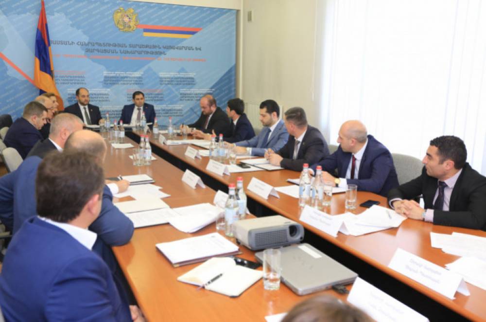 Ս. Պապիկյանը մարզպետներին հորդորել է ուշադրության կենտրոնում պահել առաջնային լուծում պահանջող խնդիրներին ուղղված ծրագրերի իրականացման ընթացքը