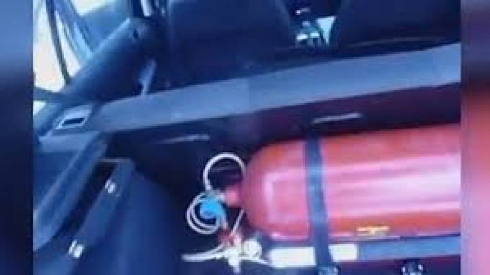 Աջափնյակի ոստիկանները հետապնդել ու բռնել են գազաբալոններ գողացած տղամարդկանց (տեսանյութ)