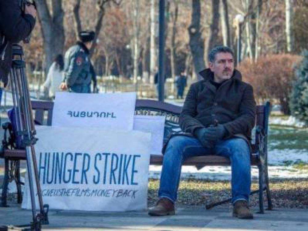 Մեդիայում եւ սոցցանցերում աննախադեպ թափ է հավաքել իմ դեմ ծավալված սեւ փիառը. Հացադուլավոր կինոռեժիսոր