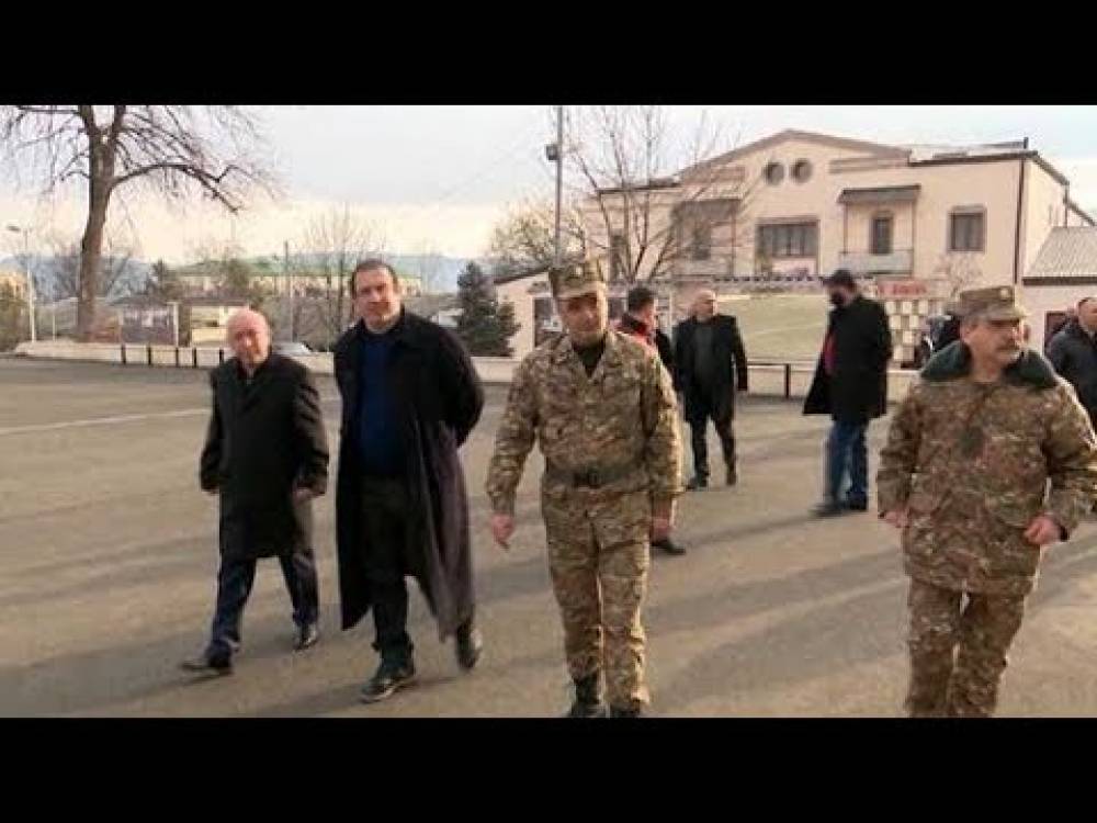 Գ. Ծառուկյանը մարզագույք է նվիրաբերել Արցախի ռազմամարզական վարժարանին