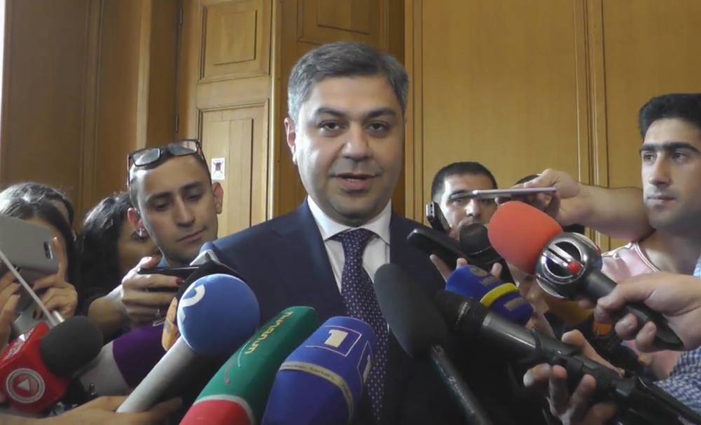 ԱԱԾ–ում եւ ՀՖՖ–ում  աշխատանքի կընդունենք  «Հայրենիքի պաշտպանի վերականգնողական կենտրոն»-ում  բուժում ստացած տղաներին. Վանեցյան