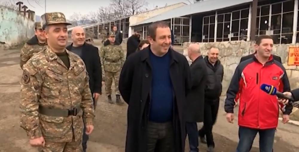 Գ. Ծառուկյանը մեծ թվով մարզագույք և մարզասարքեր է նվիրաբերել Արցախի զորամասերին