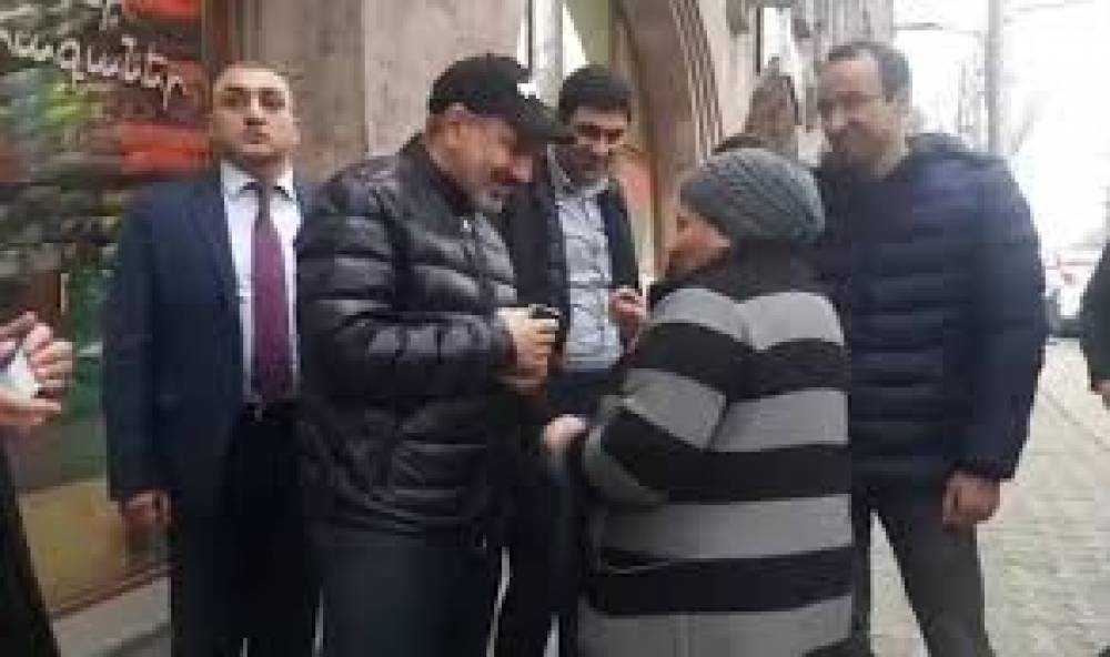 Ցավդ տանեմ, քո ուզածով ա լինելու, դուխով. քաղաքացիները՝ Փաշինյանին