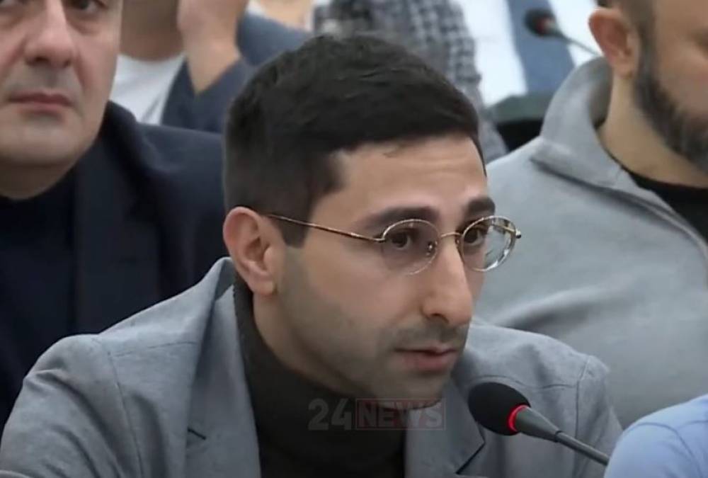 Ձեզ պետք է մանդատից զրկեն, ոչ թե ընդդիմադիրներին. ավագանու անդամը` ՔՊ-ին