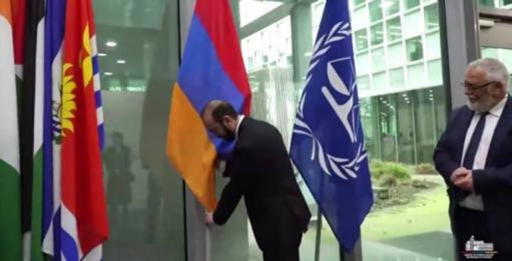 Միրզոյանը «պատմական» է գնահատել Հաագայի միջազգային դատարանում Հայաստանի դրոշը բարձրացնելը
