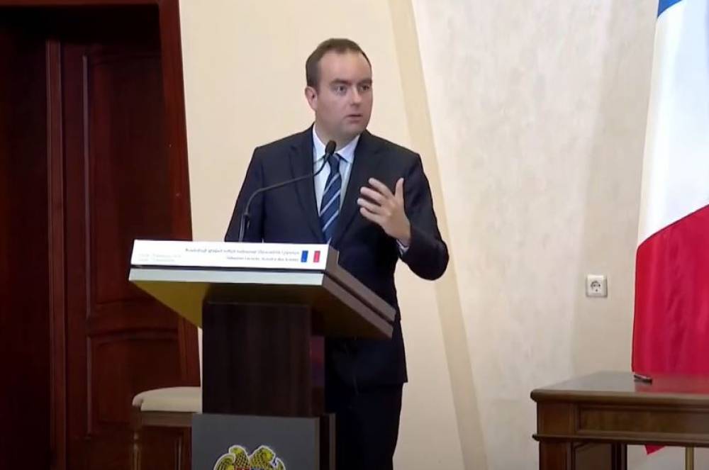 Ֆրանսիան վերապատրաստում է ՀՀ սպաներին, և մենք ենք որոշում՝ ում սպառազինություն վաճառել․ Ֆրանսիայի ՊՆ