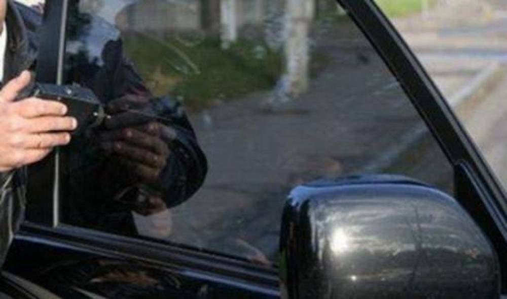 Մգեցված ապակիներով մեքենայի վարորդը շահել է դատը․ օրենքում առկա բացի պատճառով քաղաքացիներին չեն կարող տուգանել. «Ժողովուրդ»