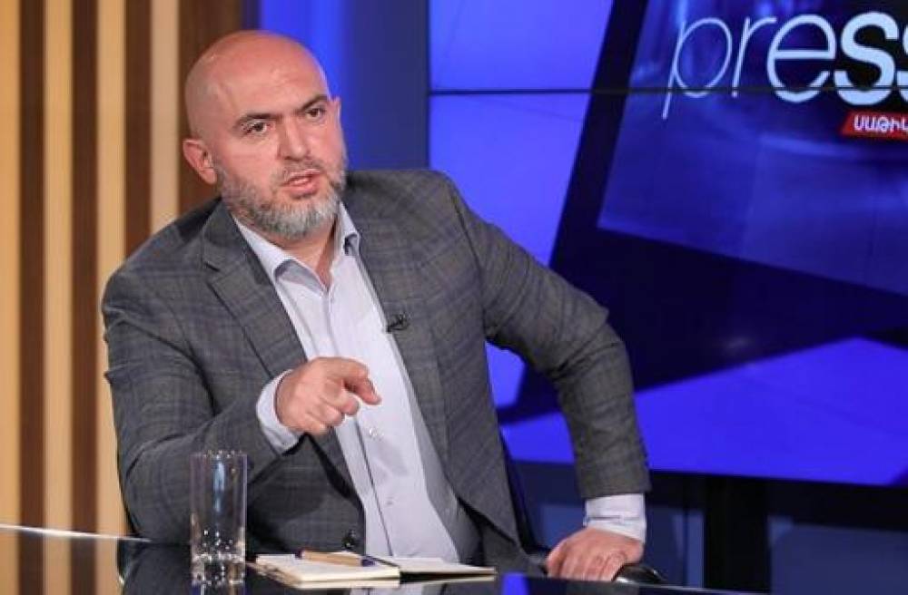 «Ես սա եմ ուզում» ասելու փոխարեն, Փաշինյանը ԵՄ-ին ասում է՝ «արա ինձ հետ՝ ինչ ուզում ես»․ Աշոտյան