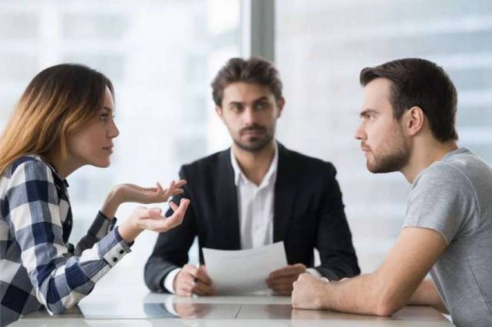 Տղամարդը նախկին կնոջից պահանջում է վերադարձնել երիկամը