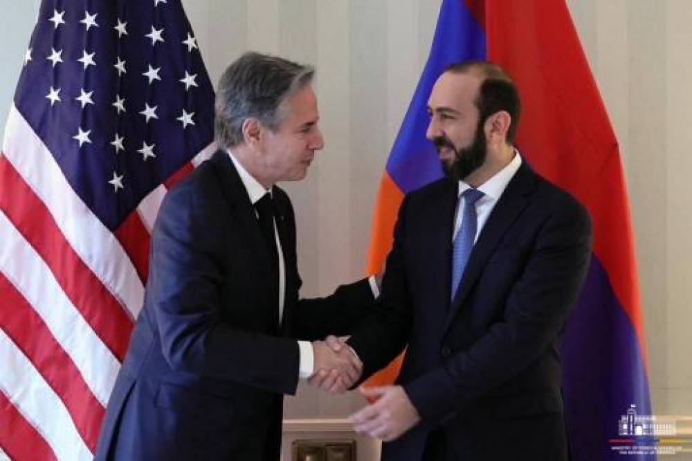 Հանձնառու ենք ավելի սերտացնել ռազմավարական երկխոսությունը․ Միրզոյանը՝ Բլինքենի հետ հանդիպման մասին