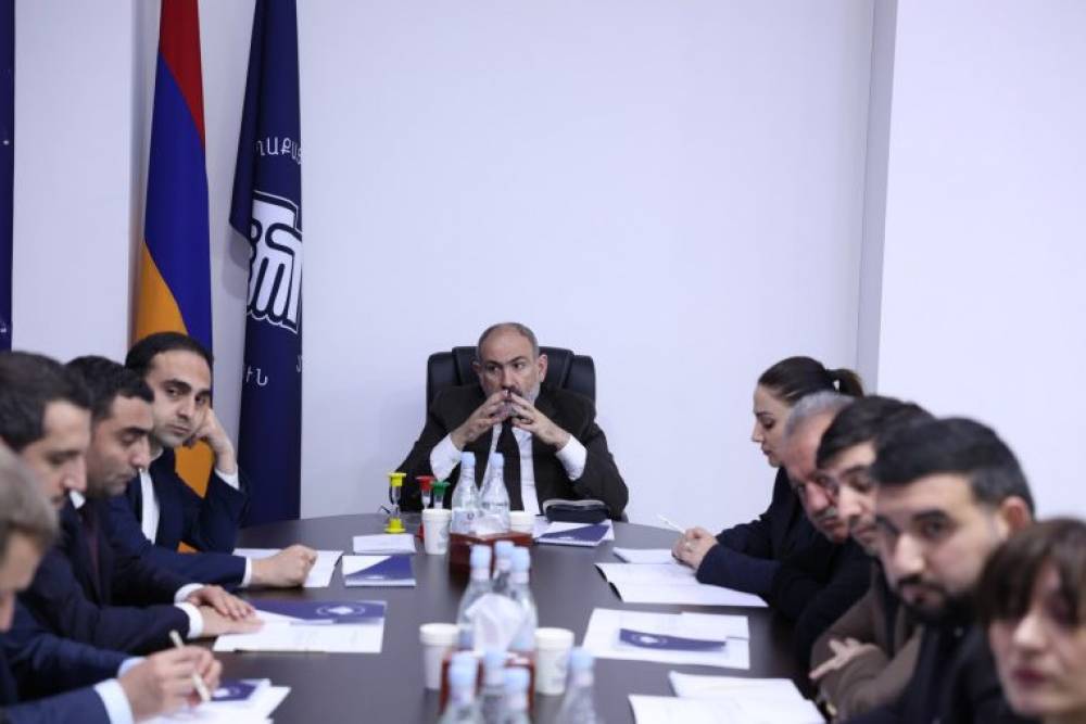 Փաշինյանը իշխանական պատգամավորների հետ փակ հանդիպում է ունեցել, խոսել մյունխենյան բանակցություններից. «Ժողովուրդ»