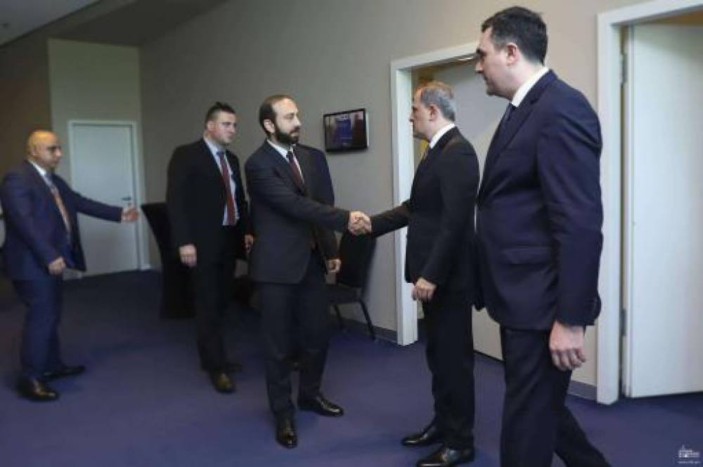 Հայաստանի ու Ադրբեջանի ԱԳ նախարարները հանդիպելու են, օրն ու վայրը դեռ հստակ չէ․ ԱԽ քարտուղար