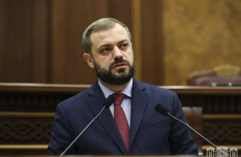 Գևորգ Պապոյանը վայր է դրել պատգամավորական մանդատը