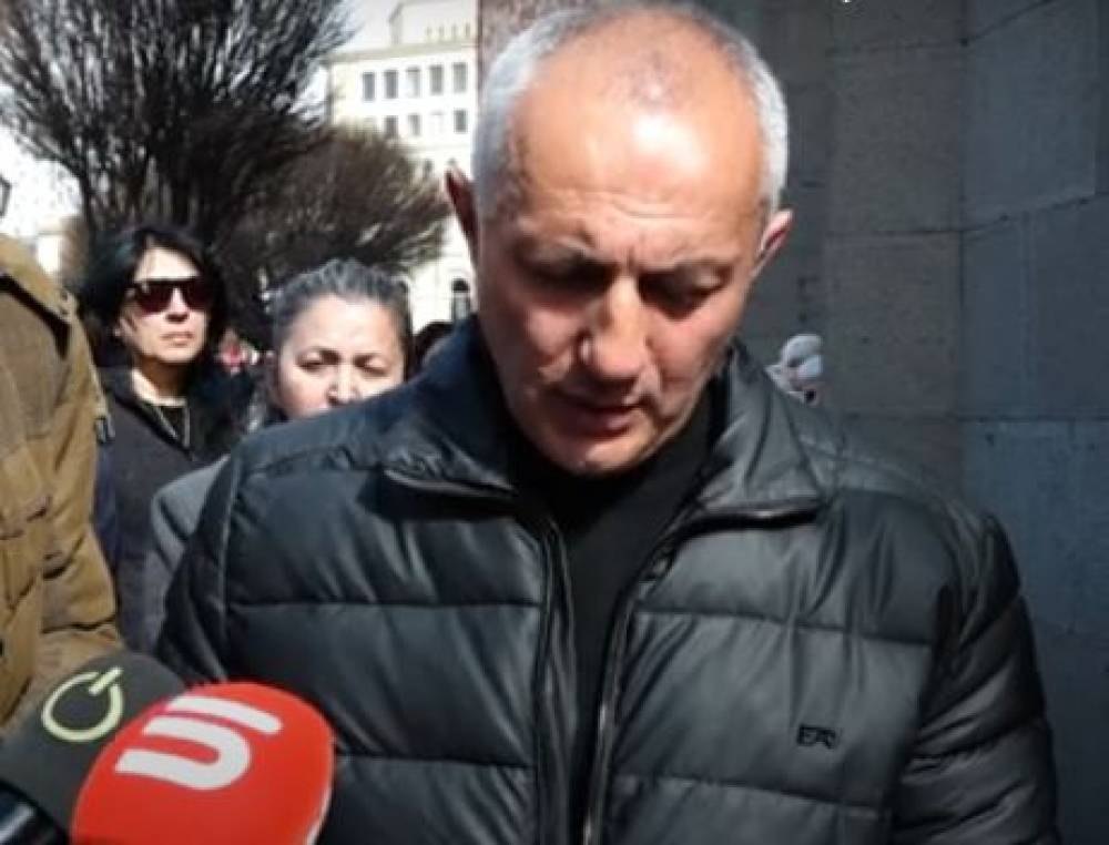 Փաշինյանին դիմել էինք Արցախից տղաների շիրիմների տեղափոխման հարցով, անտեսել է մեզ․ արցախցիներ