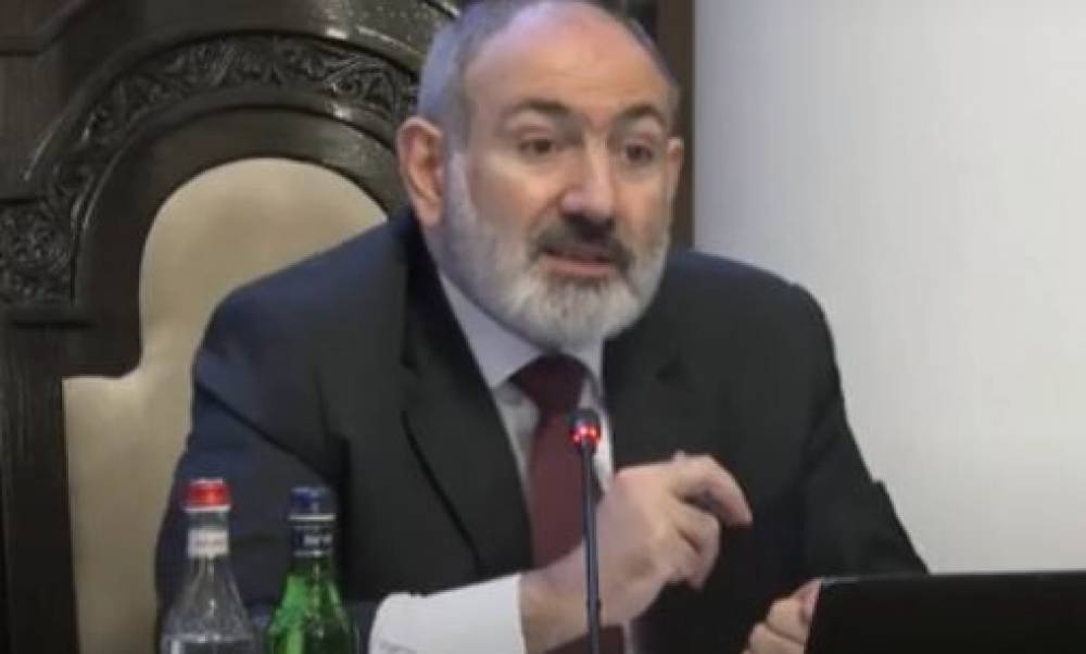 Կոշիկն ա՞ մենակ մաշվում, հարկ չեք տալիս՝ ոտքով ու Զանգուի ձորով հասեք Երևան, ճամփաները ո՞վ ա սարքել․ Փաշինյանը՝ արտագնա աշխատողներին