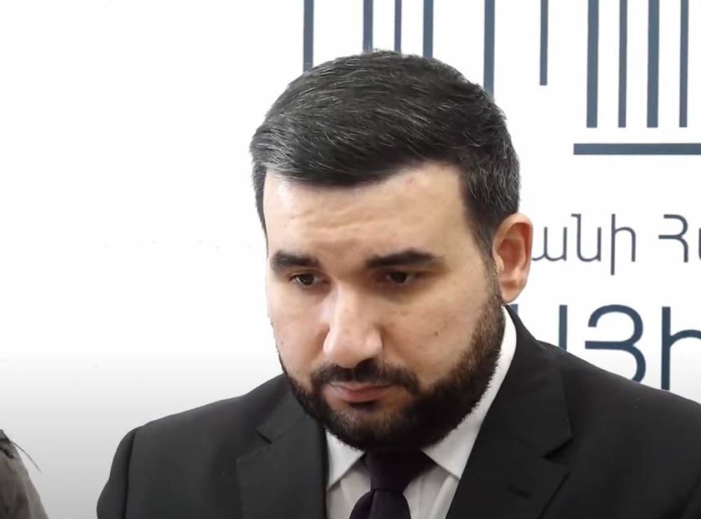 Մի նորմալ արգումենտ չկա, թե ինչով ա խանգարում «Հայոց պատմությունը» վերանվանել «Հայաստանի պատմության»