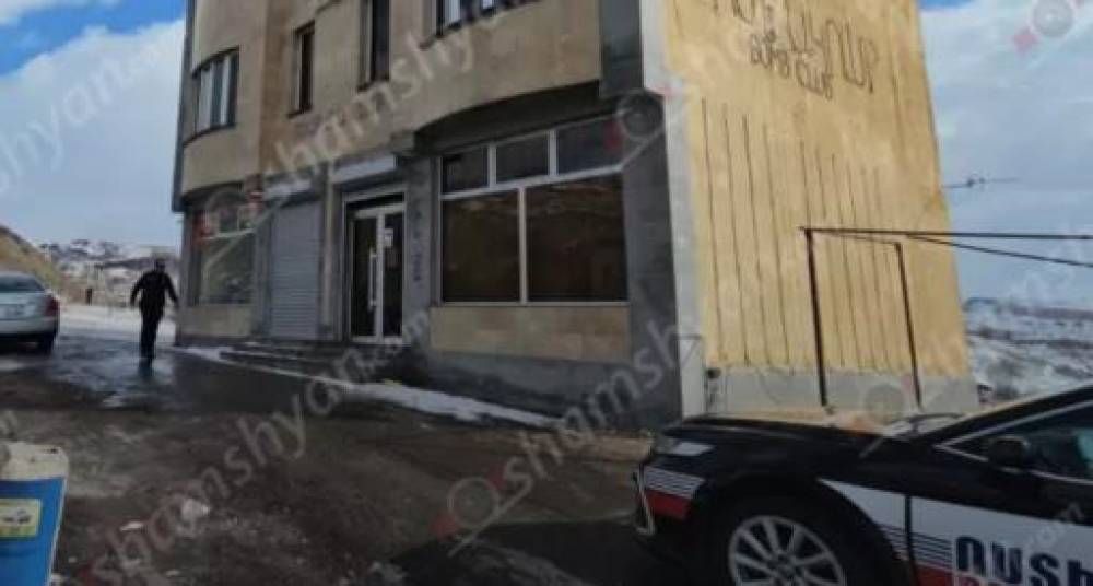 Վեճ-ծեծ՝ Երևան-Սևան ճանապարհի «Բոմբ» ակումբում. կան վիրավորներ. հայտնաբերվել են արնանման հետքեր