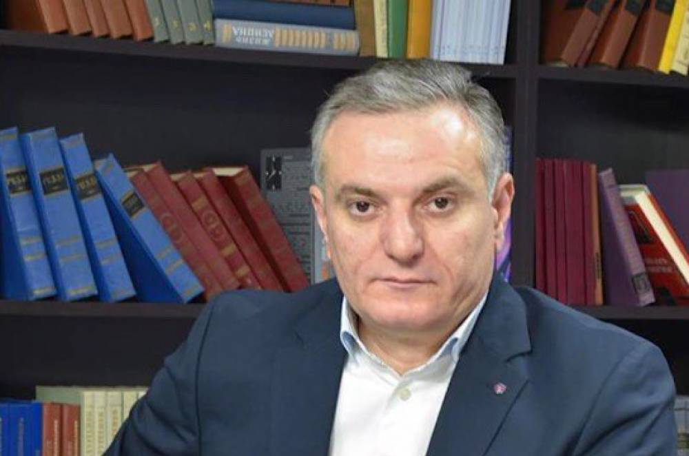 Իշխանությունների հայտարարությունների տողատակերից կարելի է ենթադրել՝ առաջիկայում սահմաններում կազմակերպված ռազմական գործողություններ կարող են լինել․ Արտակ Զաքարյան