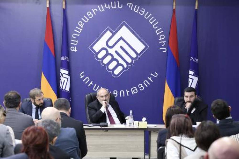 «ՔՊ»-ն նիստ է անցկացրել, Փաշինյանը հարցերի է պատասխանել